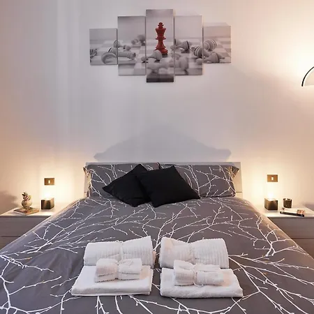 ✦ Garden House In Centro - Free Parking ✦ Apartment