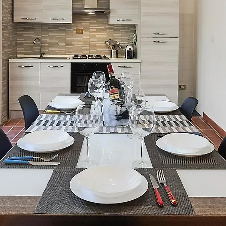 Apartment ✦ Garden House In Centro - Free Parking ✦ Livorno