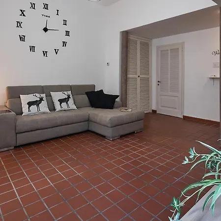Apartment ✦ Garden House In Centro - Free Parking ✦ Livorno