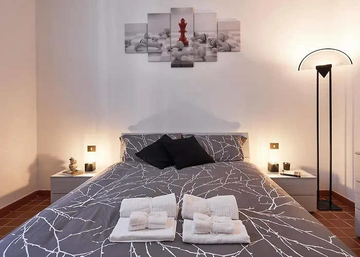 ✦ Garden House In Centro - Free Parking ✦ Apartment