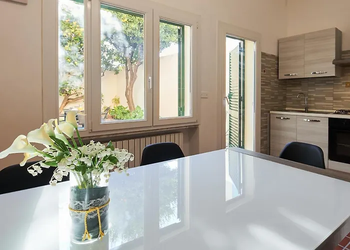 Apartment ✦ Garden House In Centro - Free Parking ✦